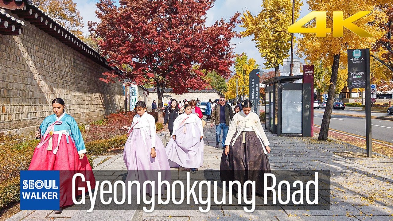 [4K] Gyeongbokgung Palace Road in Autumn | Walking Around Seoul Korea 경복궁 돌담길의 가을 景福宮