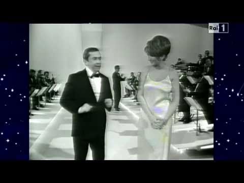 Mina presenta Paolo Panelli a Sabato sera (1967)