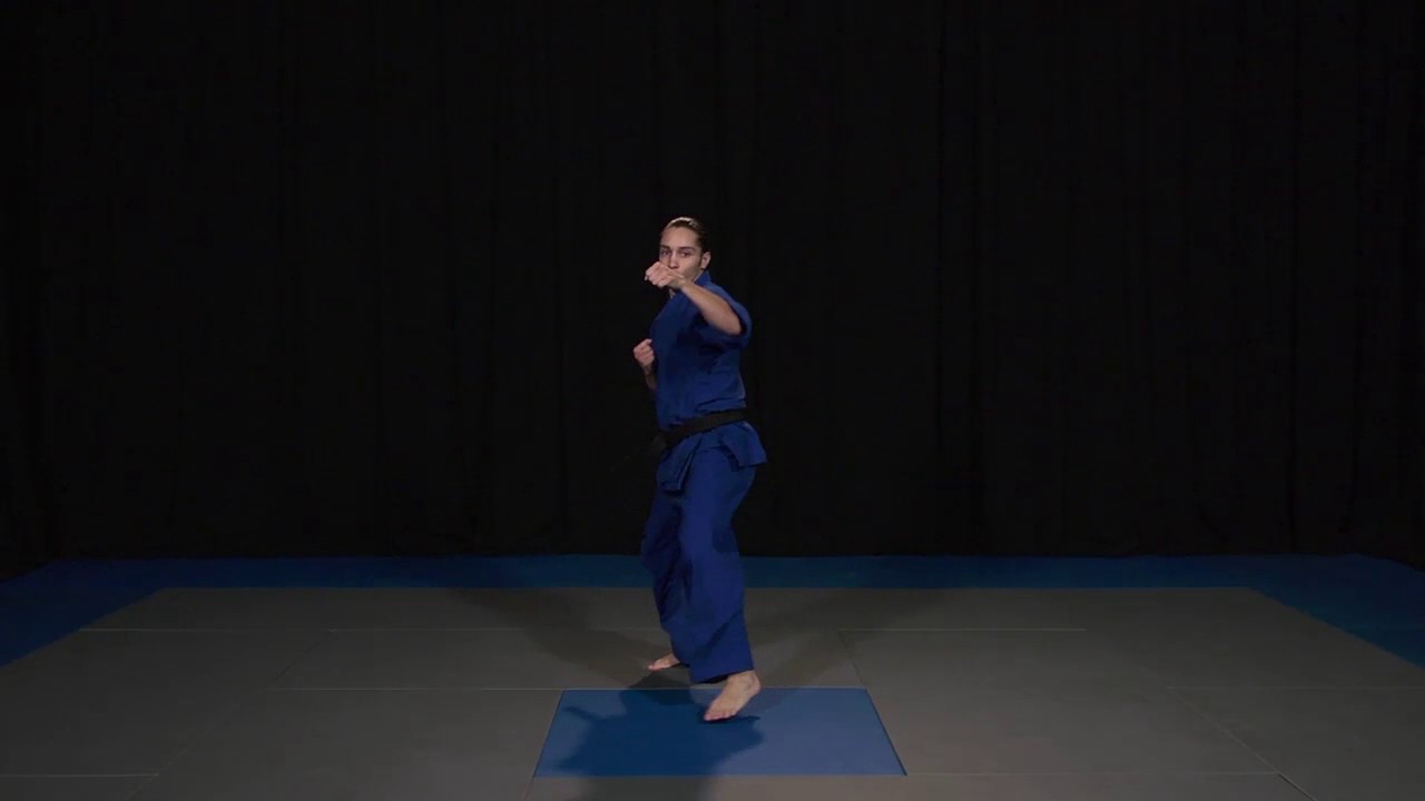 Dragonfly ASD 135 Jump Spin Crescent Kick Head Height Followed By