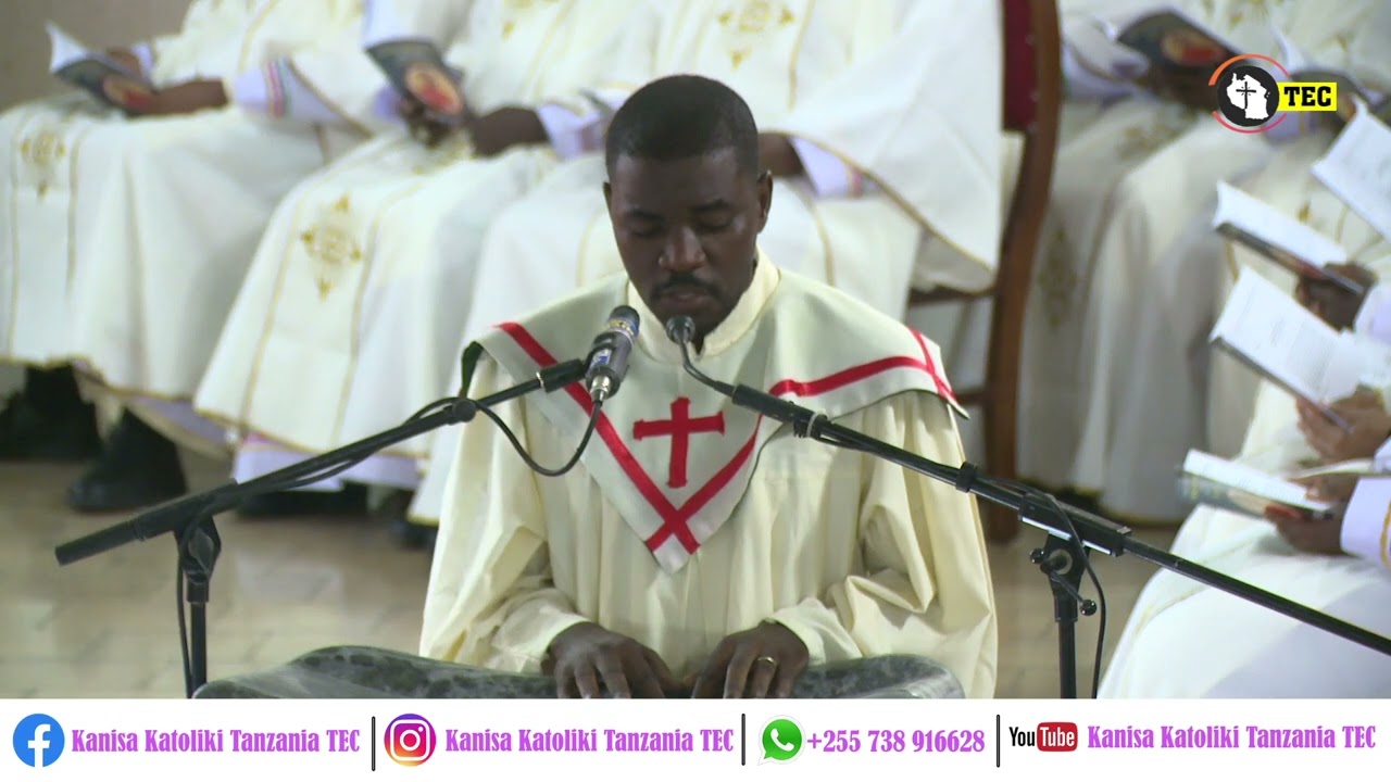 SAUTI NZURI YA MWANAKWAYA AKIIMBA ZABURI MBELE YA KARDINALI PENGO NA MAASKOFU,WAAMINI NA MAPADRE