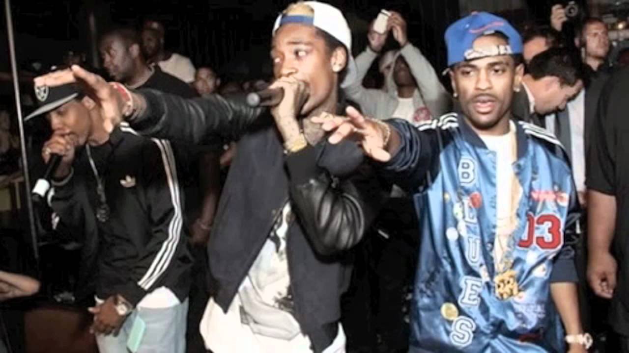 Wiz Khalifa- "DOT DOT DOT" Ft. Curren$y & Big Sean YScRoll