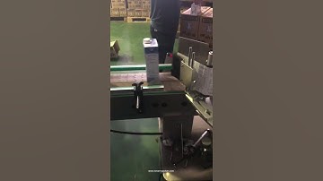 Automatic brick milk bottle side labeling machine milk paper box side labeling line