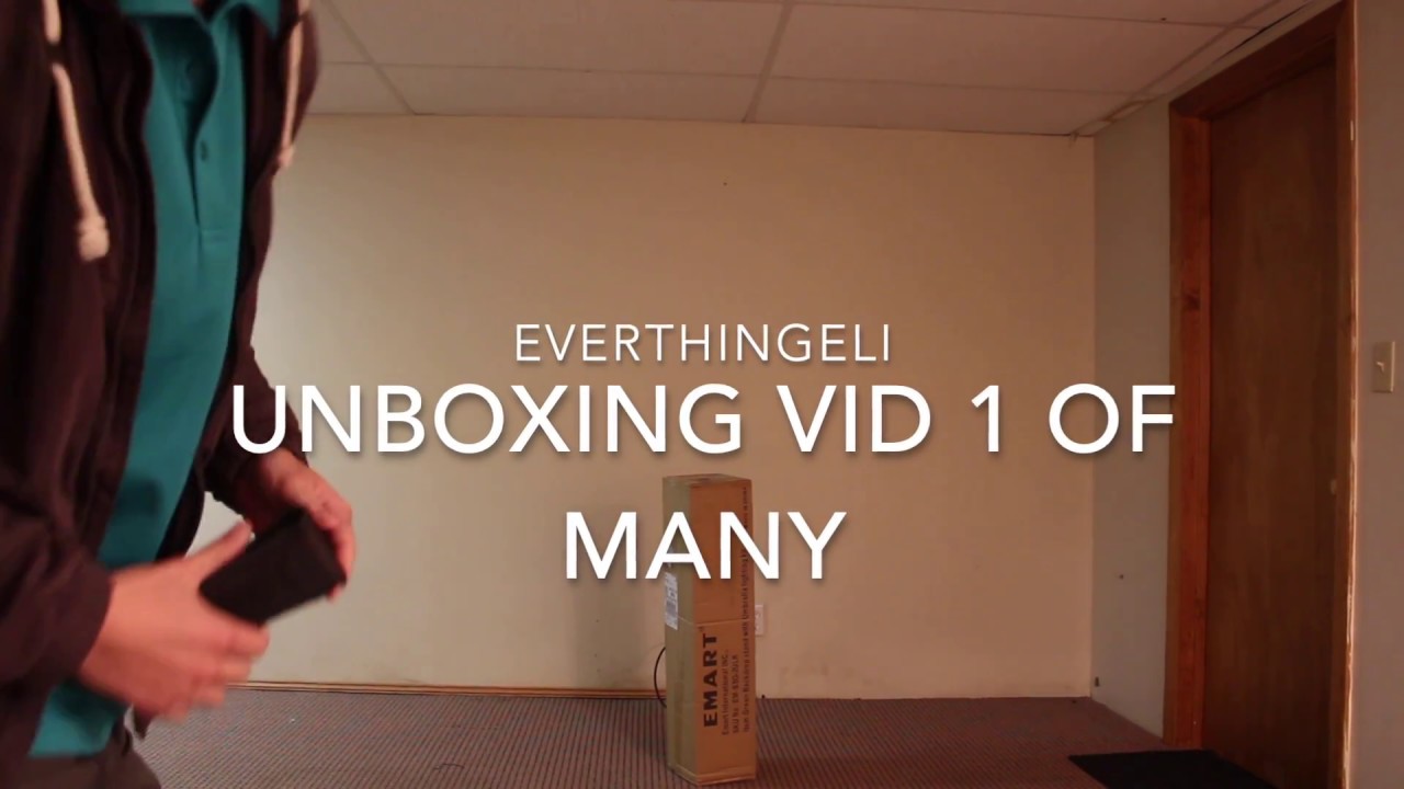 Unboxing the Emart Photography Backdrop Continuous Umbrella Studio Lighting Kit,