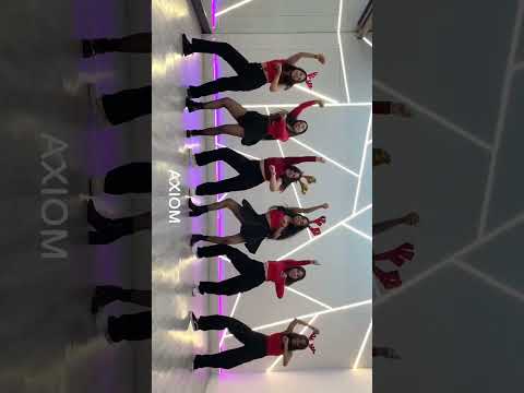 Witness The Magic: La Maracucha's Feliz Navidad TikTok!
