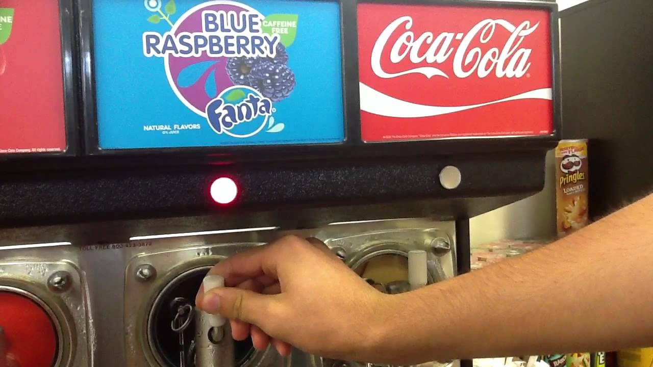 Trying fanta BlueRaspBerry (Parece fresisuis) - YouTube