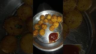 suji balls tiffin box me ya Lunch box m do#देसीखाना #देसीरसोई #cooking