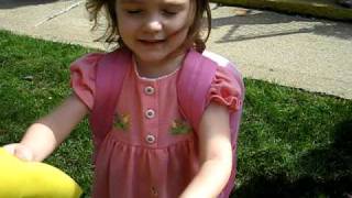 video   20090915   002   Audrey's first day at nursery school