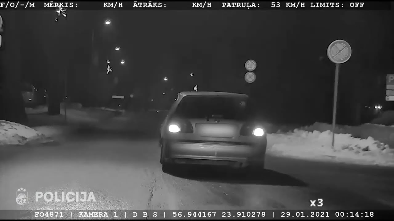 Bēgot no policijas, jaunietis izpelnās astoņus administratīvos procesus