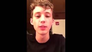 Troye Sivan - Answering Questions on Jimmy Fallon's Snapchat /July 18