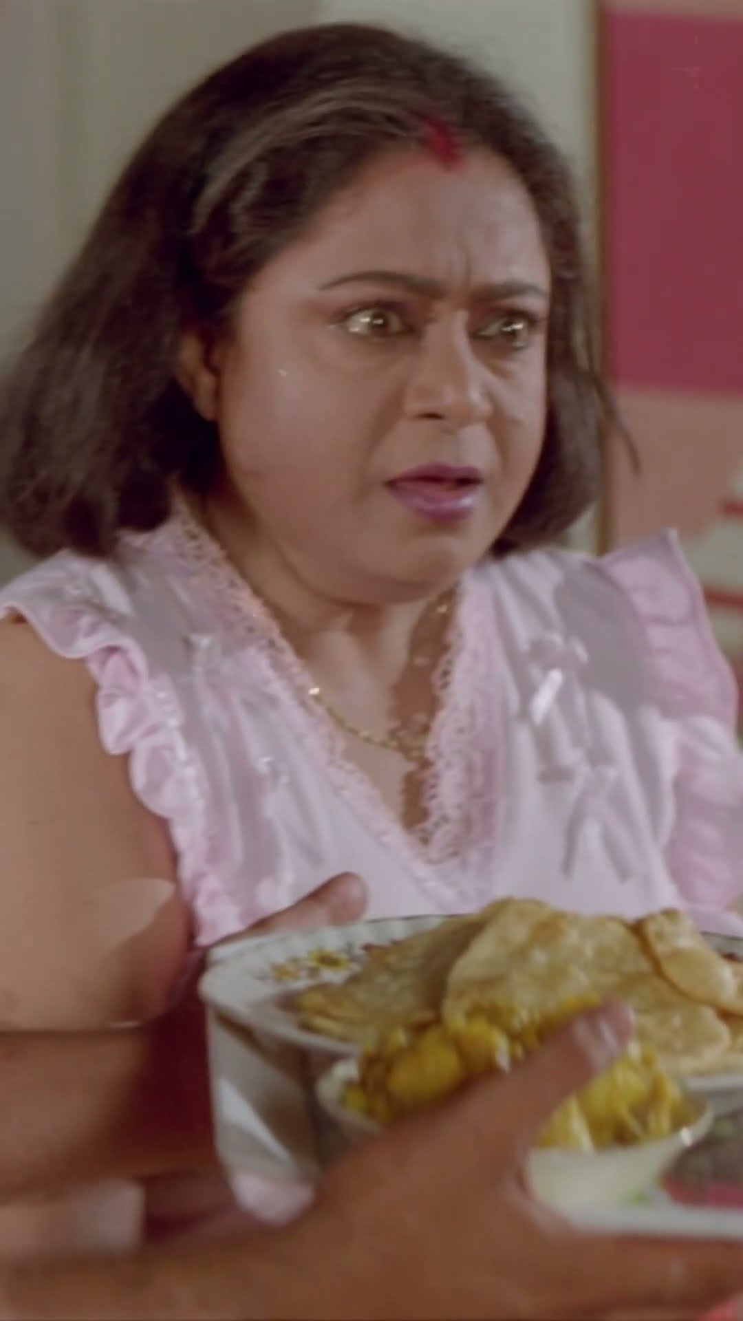 মডার্ন শাশুড়ীর জন্য জলখাবার #sasurbarizindabad #prosenjit #bengalishorts #bengalimoviescene