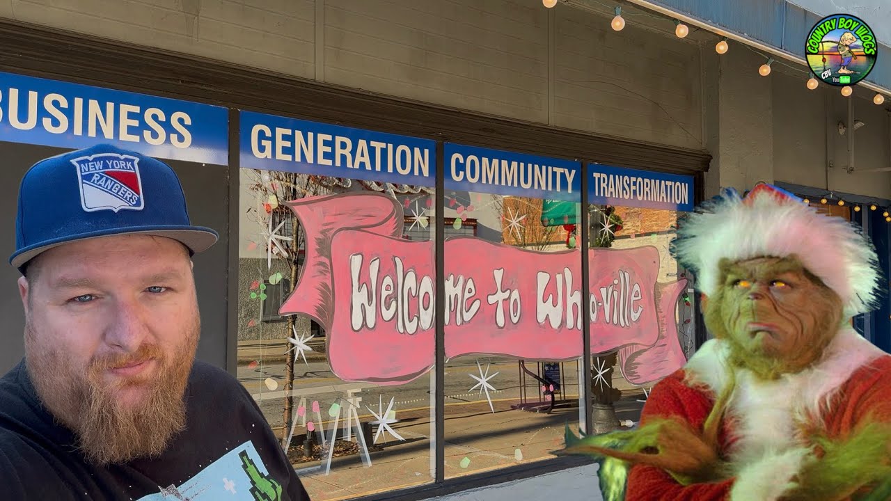 WHOVILLE & The GRINCH Takes Over Downtown Gaffney South Carolina - NEW AWESOME Mural -Christmas 2025