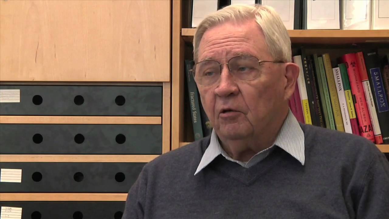 Why smallpox was vulnerable to eradication efforts