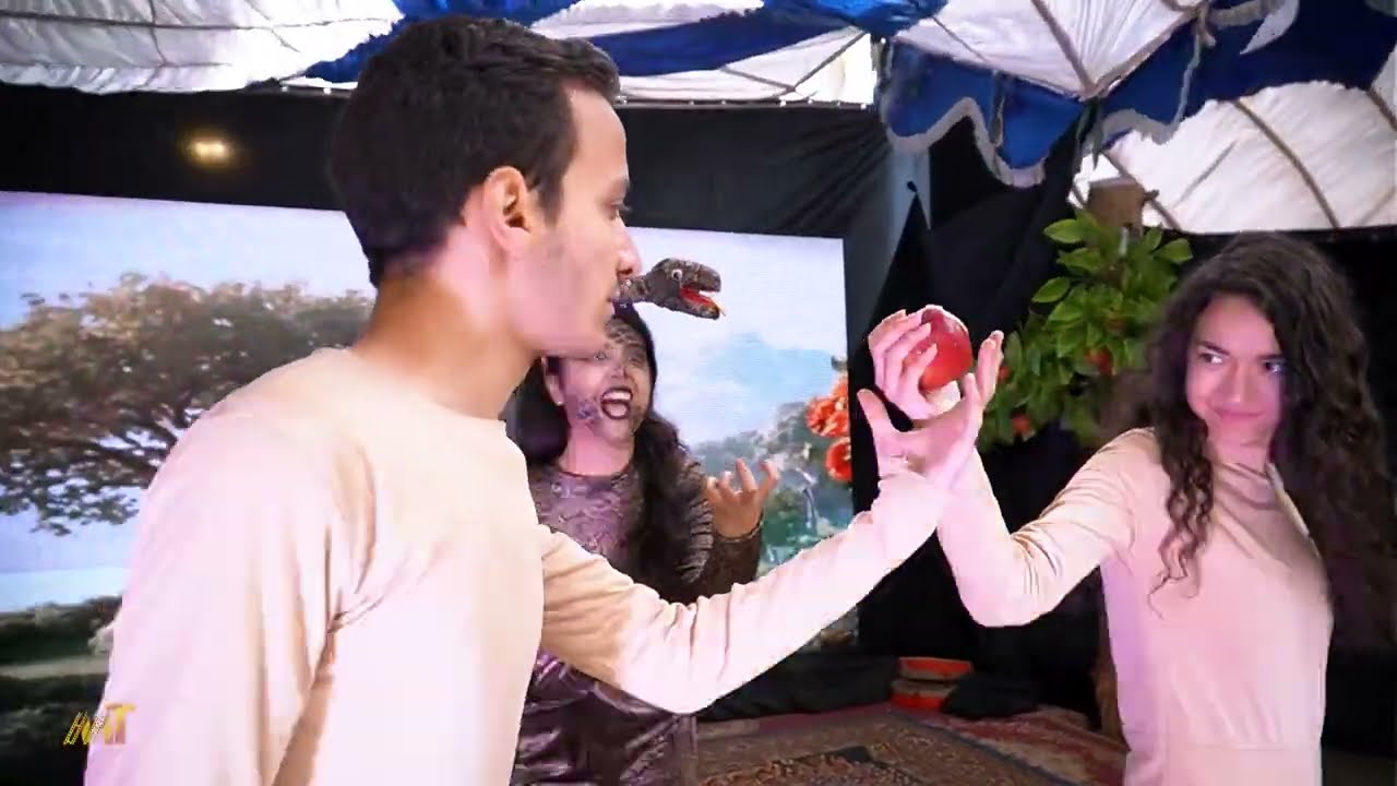 ادم وحواء - مقطع من اوبريت ( بصمة ) - كرنفال بيف ايني (شبهه )