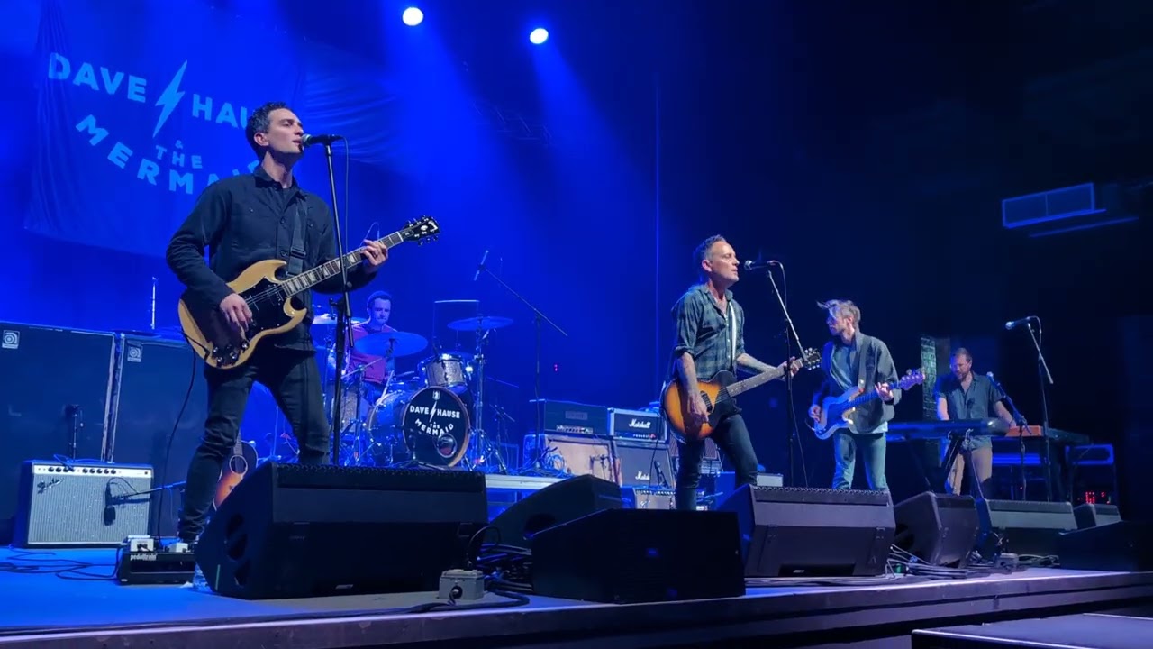 Dave Hause and the Mermaid live at Agora Theater