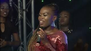 Yonela Msweli -  Ewe Thixo (Live)  
