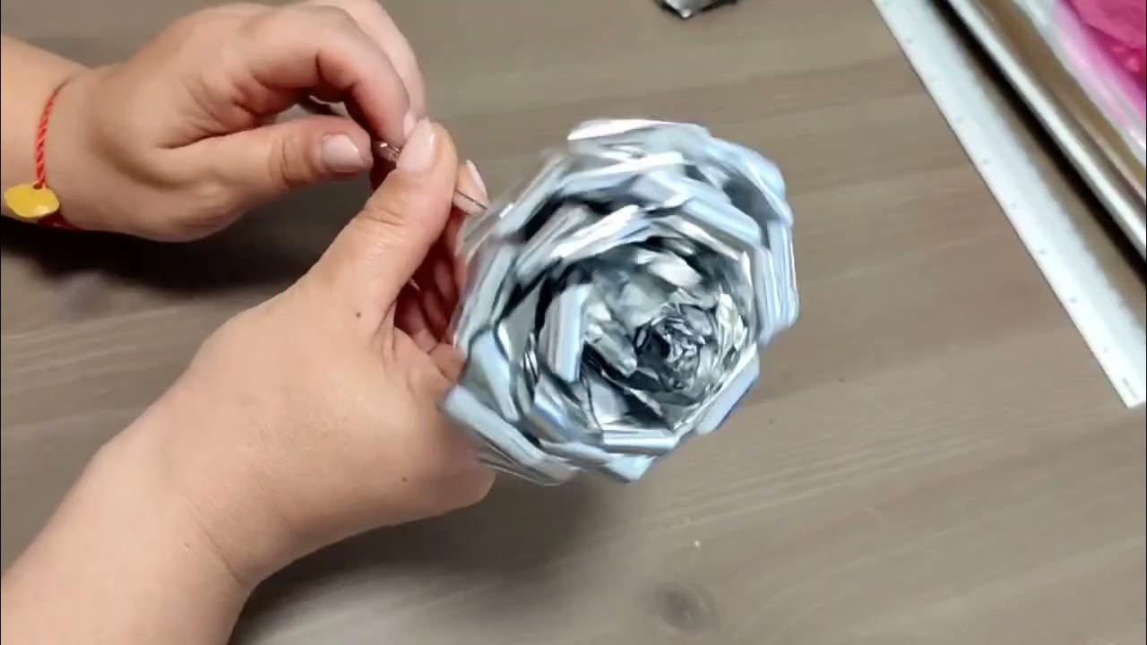 Розы из фольги - YouTube