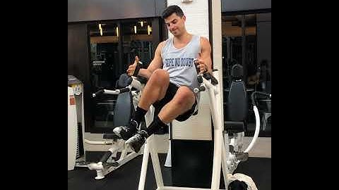 Hanging Knee Raise with Twist