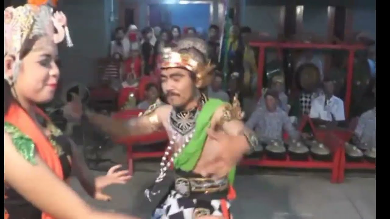 Tari tayub  / tari lenggeran kuda lumping Ngudi budoyo ' merdidesa Dawuan garung wonosobo 2016