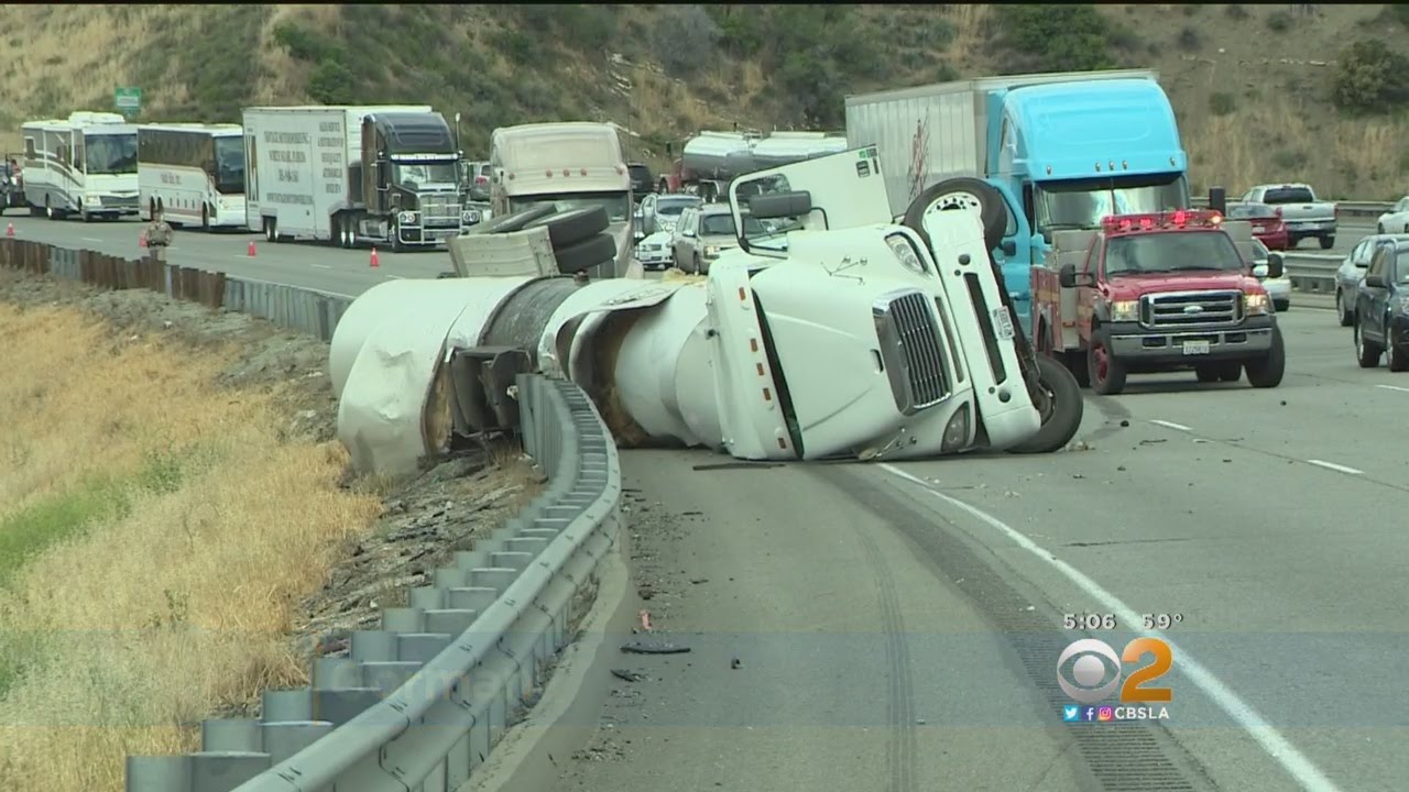 Overturned Big Rig In Gorman Stalls Drivers - YouTube