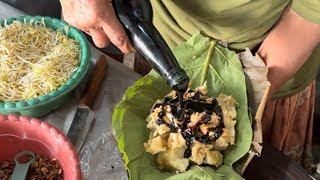 Kecapnya Kok Di Tuang Langsung Mbah    Pertama Nyoba Lontong Tahu Kok Gini  
