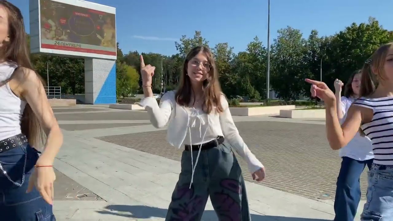 [KPOP IN PUBLIC | ONE TAKE] ITZY (있지) – Cake  ||  Dance cover