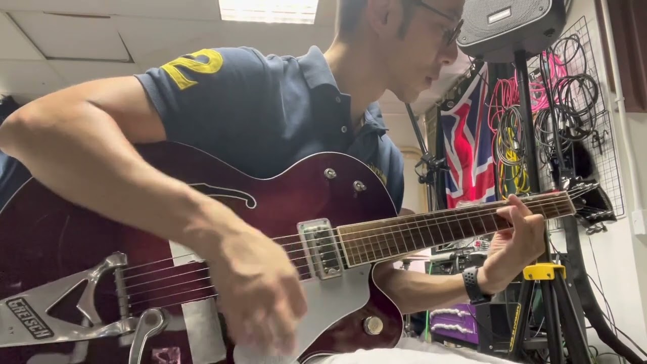 Beatles Gear - Gretsch G6119-1962HT Tennessee Rose with Hilo’ Tron Pick Up