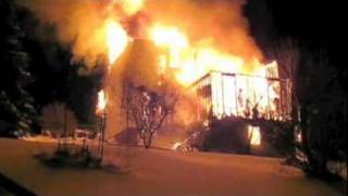 Major fire destroys Lancaster Township home [raw video]