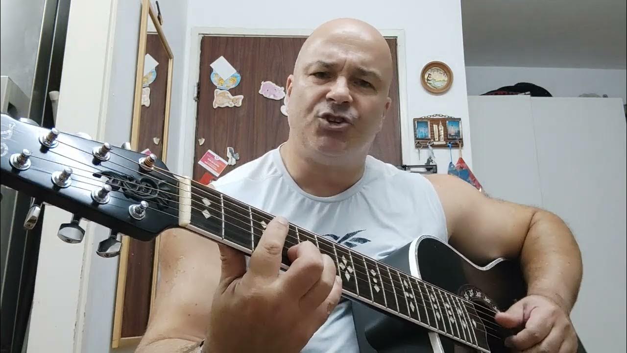 Ля-минор алешка жарил на баяне. А леха шпарит на баяне. Алёша жарил на баяне аккорды. Алеша жарил на баяне. Алёша жарил на баяне слушать.