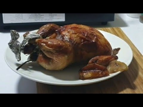HOW TO MAKE ROASTED CHICKEN WITH GRAVY - YouTube