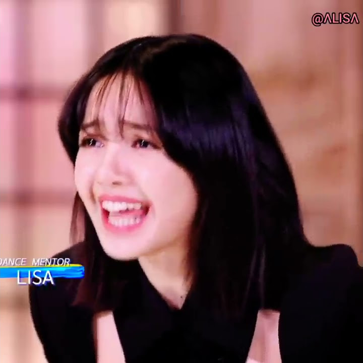 When LISA saw her cat LEGO😻