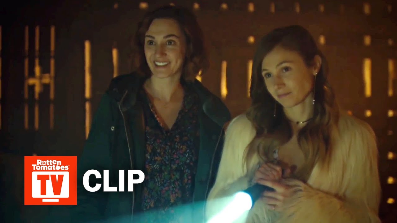 Wynonna Earp S03E08 Clip | 'Right By Robin' | Rotten Tomatoes TV - YouTube