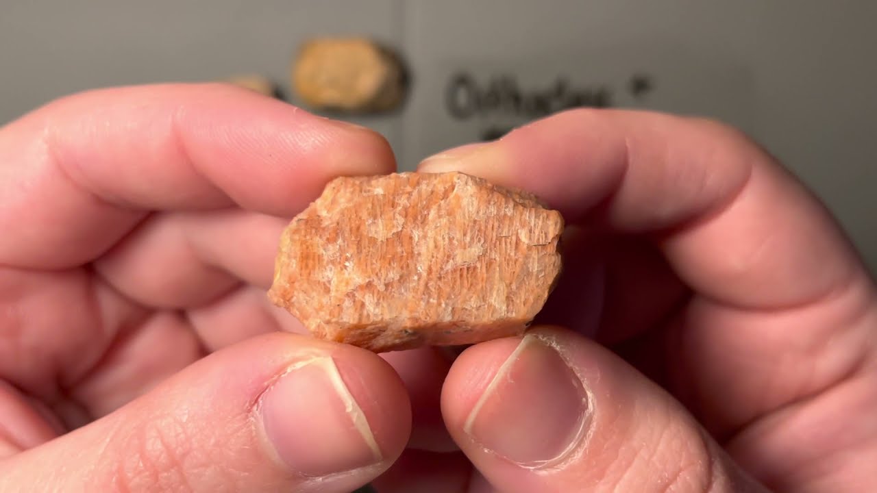 Минерал: тектосиликаты - щелочные полевые шпаты