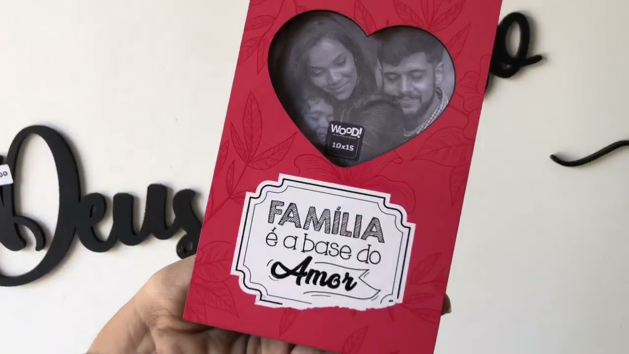 Porta-retrato Coração Família é a Base: Exiba memórias de família