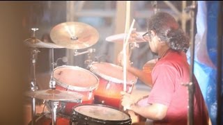 Ec{c}entric Pendulum - Sepia Drown (Live)