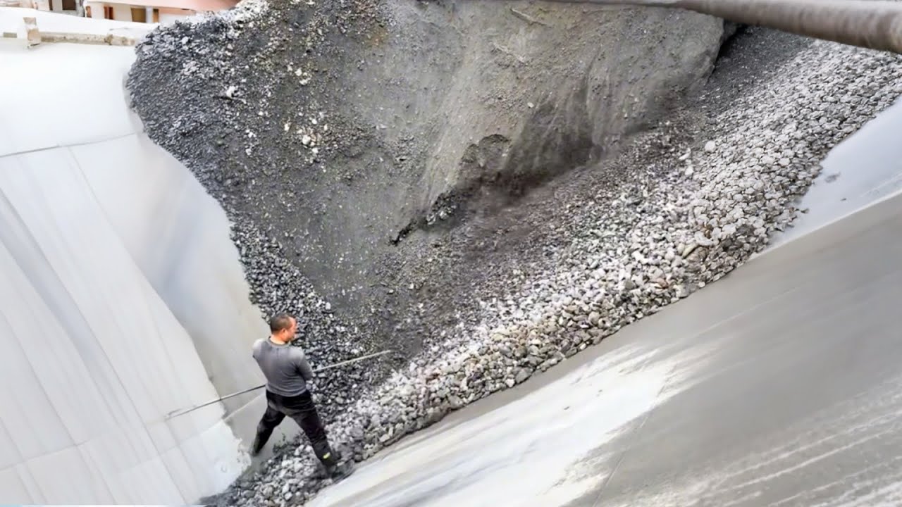 Barge unloads 3610 tons of ore - Relaxing flow - Work vlog on the barge