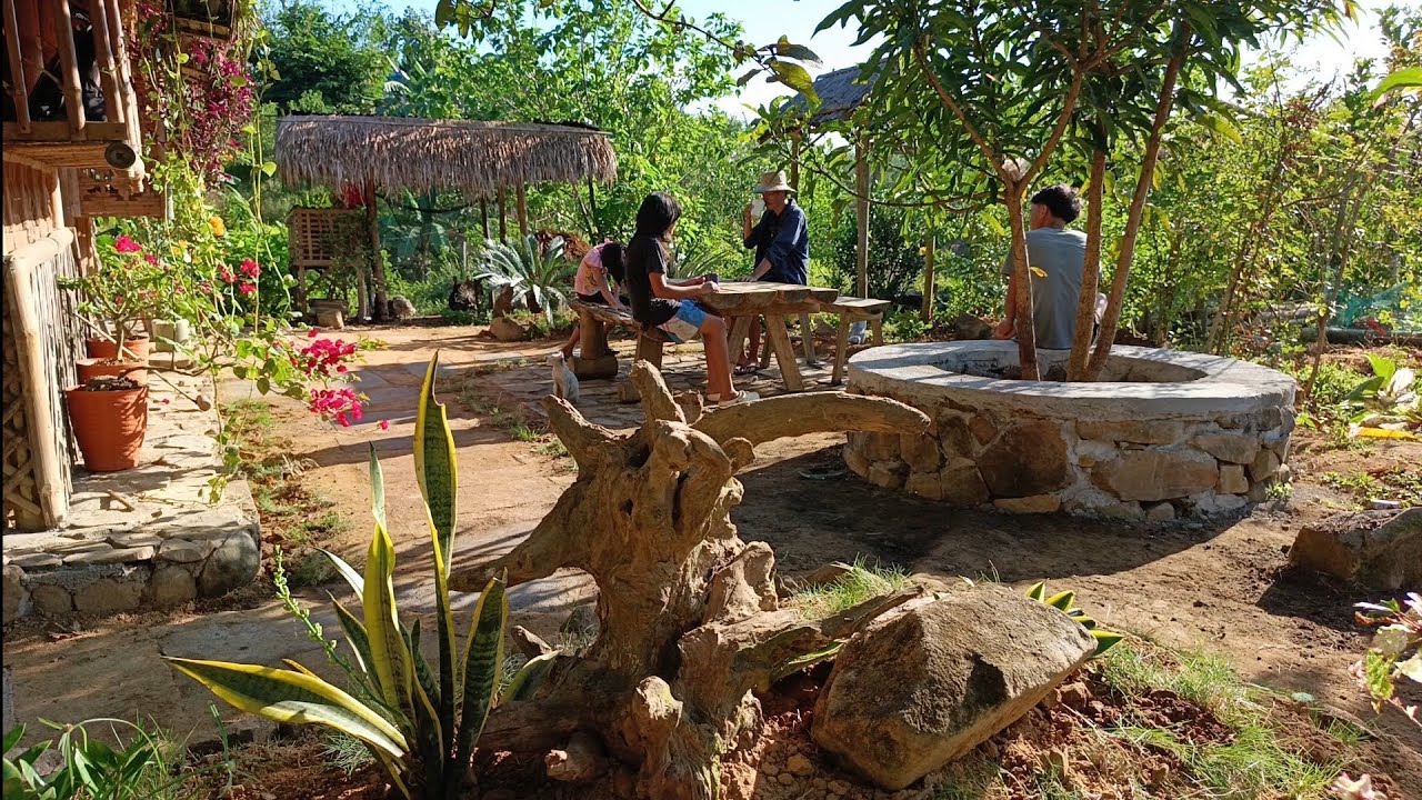 Turning Trash & Nature into a Stunning Garden!