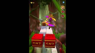 Crash Bandicoot On The Run: Survival Run - Dino Might screenshot 2