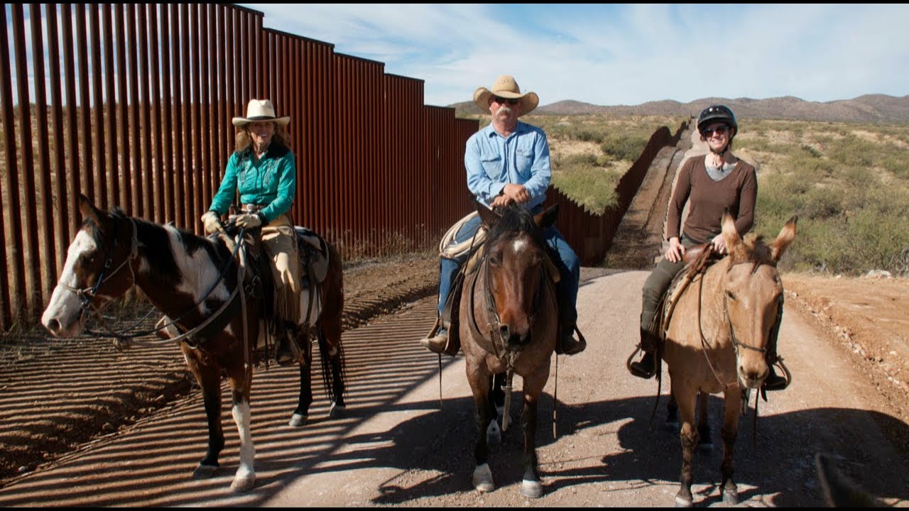 Horseback on the Mexican border - in a full episode of Today's Wild West!