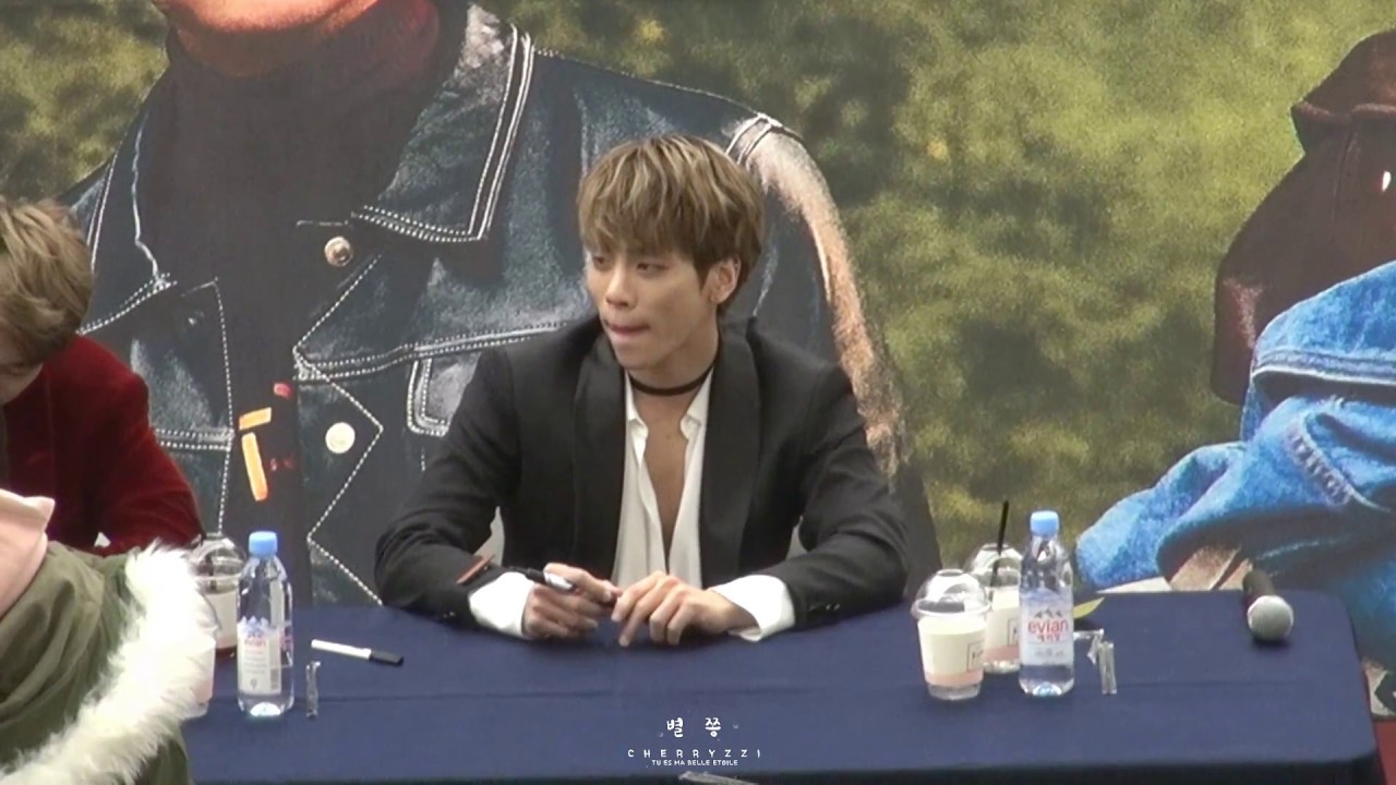 161126 코엑스팬싸인회 커피 바꾸다 걸렸쫑ㅋㅋ