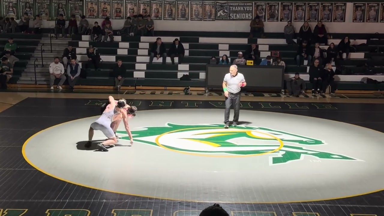 Gage Dembowski | NJ | 165lbs | Wrestling v. Hunterdon Central 2/12/26