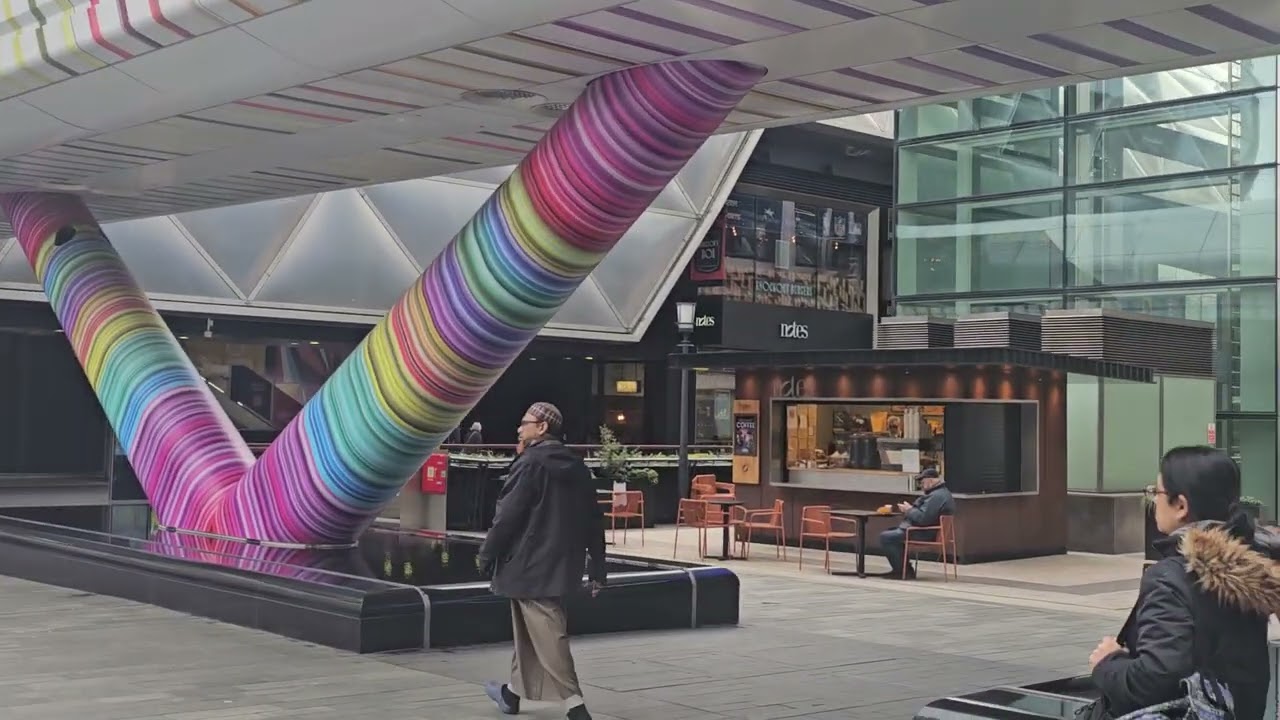 THE OTHER SIDE OF CANARY WHARF MOST SEE  🏴󠁧󠁢󠁥󠁮󠁧󠁿 🇬🇧 🤣 😄 