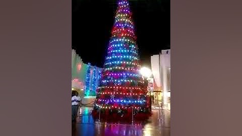 Christmas tree with DMX led ball string