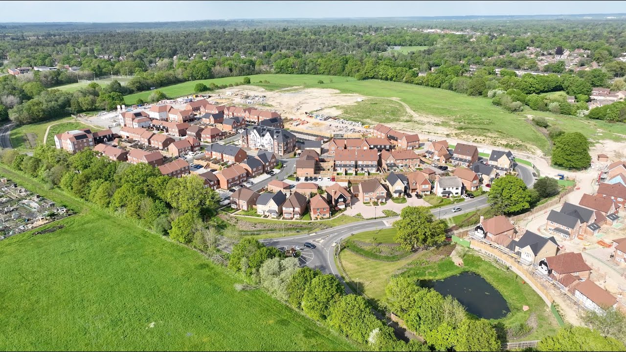 Berkeley Homes Hareshill, Crookham Village, construction update new