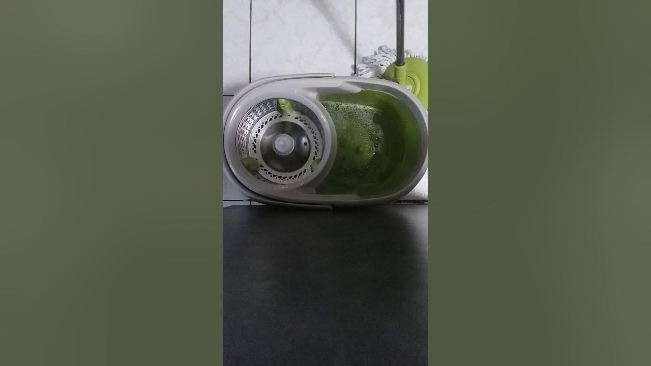 Mopping floors using Vinegar, Baking soda and dish soap YouTube