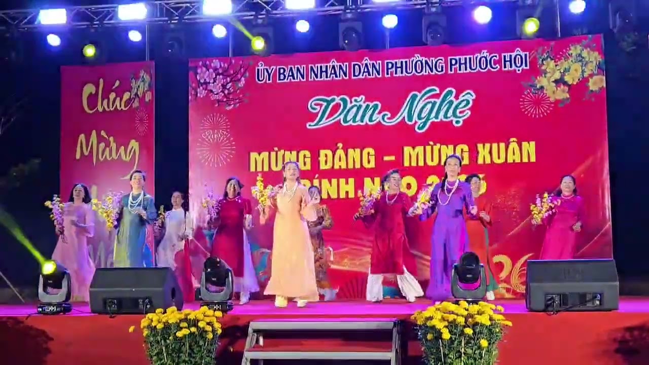 Biểu diễn chương trình khai mạc chợ Hoa tết 2026 🌺