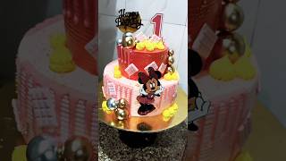 double layer cake decoration on Mickey Mouse theme Strawberry flavour. Mickeymouse strawberrycakes