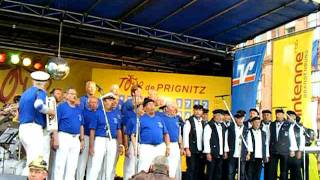 Video thumbnail of "Weltpremiere - Kyritzer Shantychöre singen erstmals gemeinsam bei Tour de Prignitz 2011"