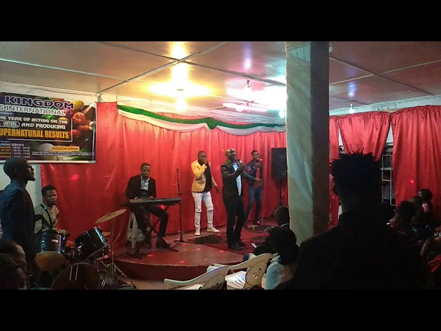 VENTURE - M PERFORMING LIVE IN GADEN CHILULU, SONG CALLED BAMUPASHI class=