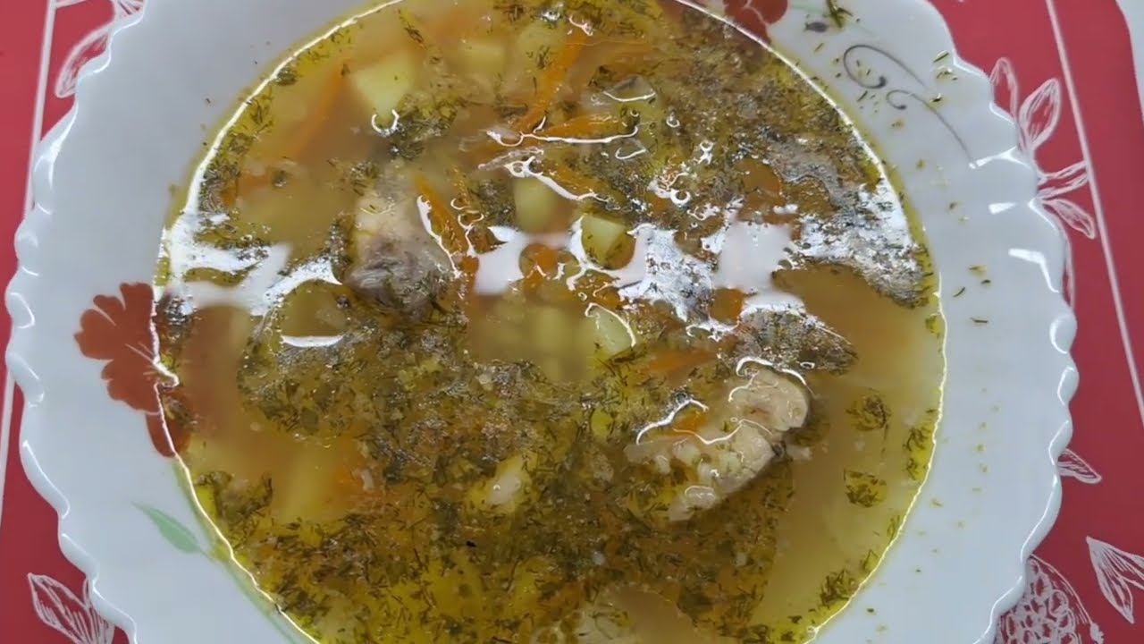 Супчик с рыбными консервами и пшеном.. Это очень вкусно 😋 