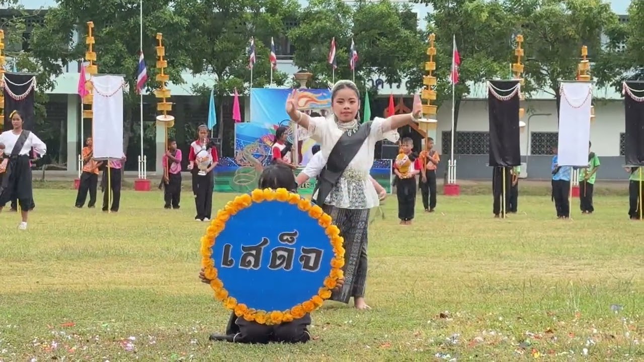 การแสดงพิธีเปิดกีฬาภายใน ของนักเรียนโรงเรียนพัฒนาศรีผดุงวิทย์ ประจำปีการศึกษา 2568 ￼